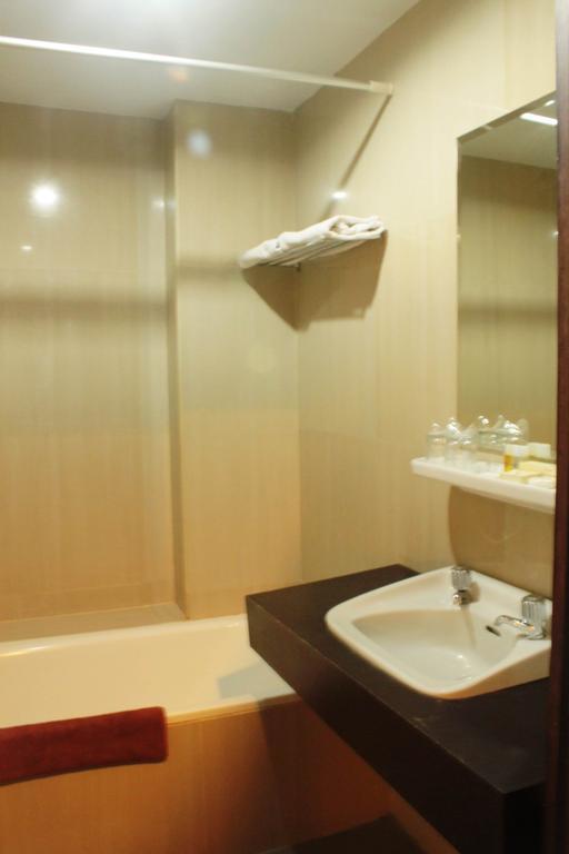 Hotel Reddoorz @ Losari