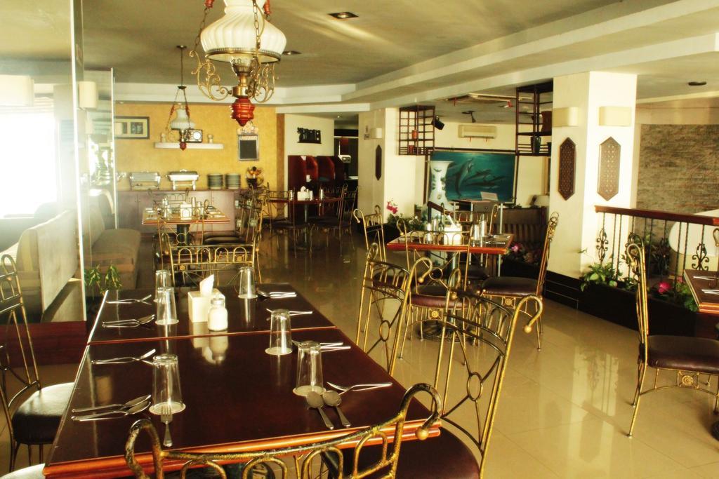 Reddoorz @ Losari 3* Makassar