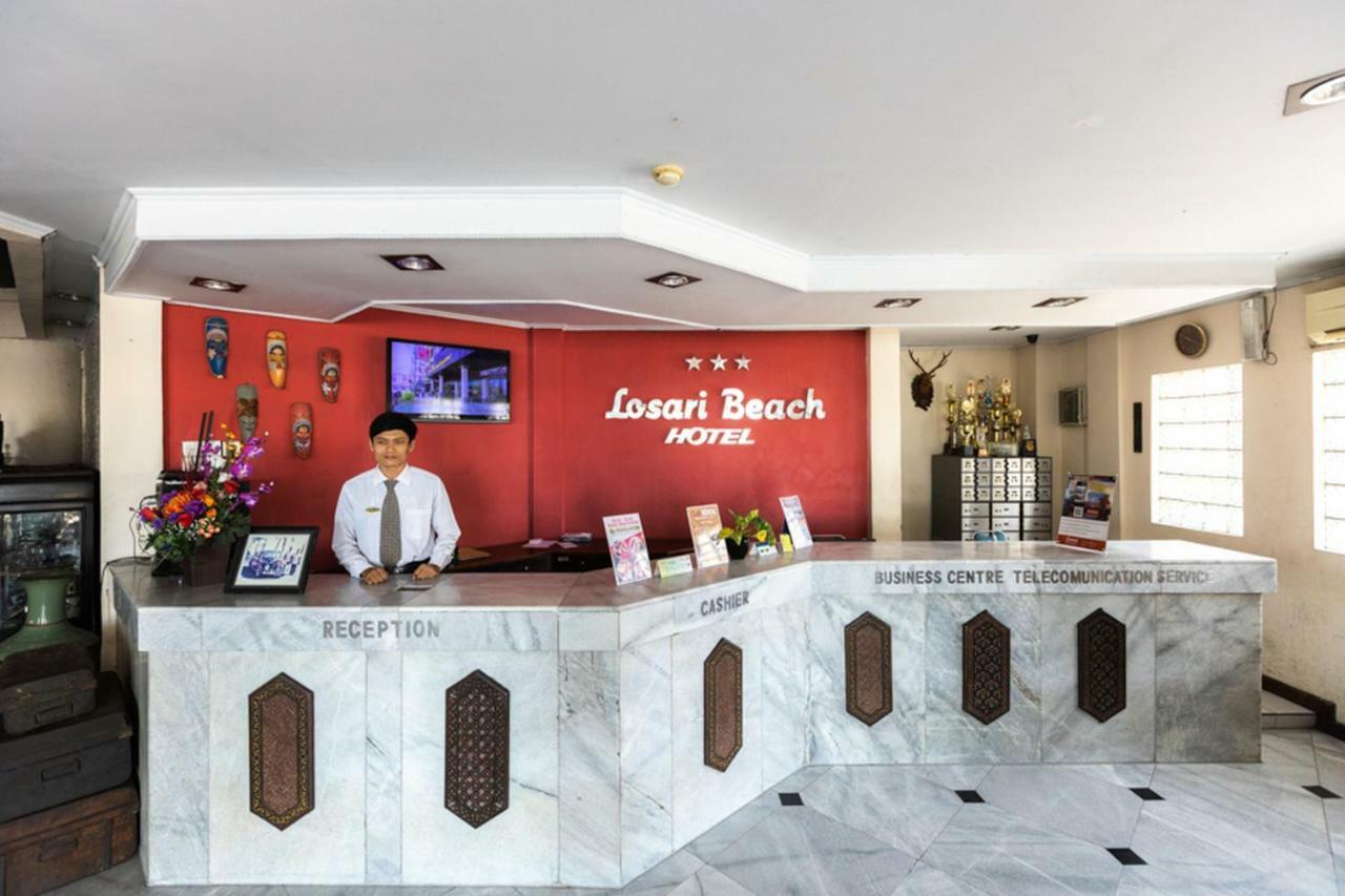 Hotel Reddoorz @ Losari