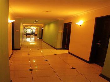 Hotel Reddoorz @ Losari