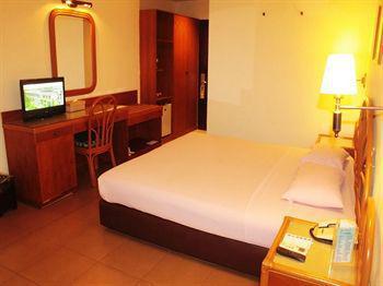 Hotel Reddoorz @ Losari Makassar