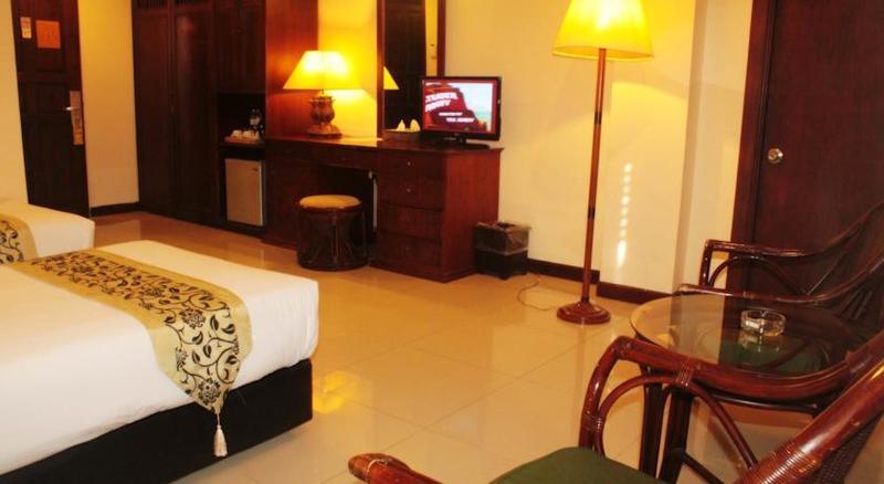 Hotel Reddoorz @ Losari Makassar
